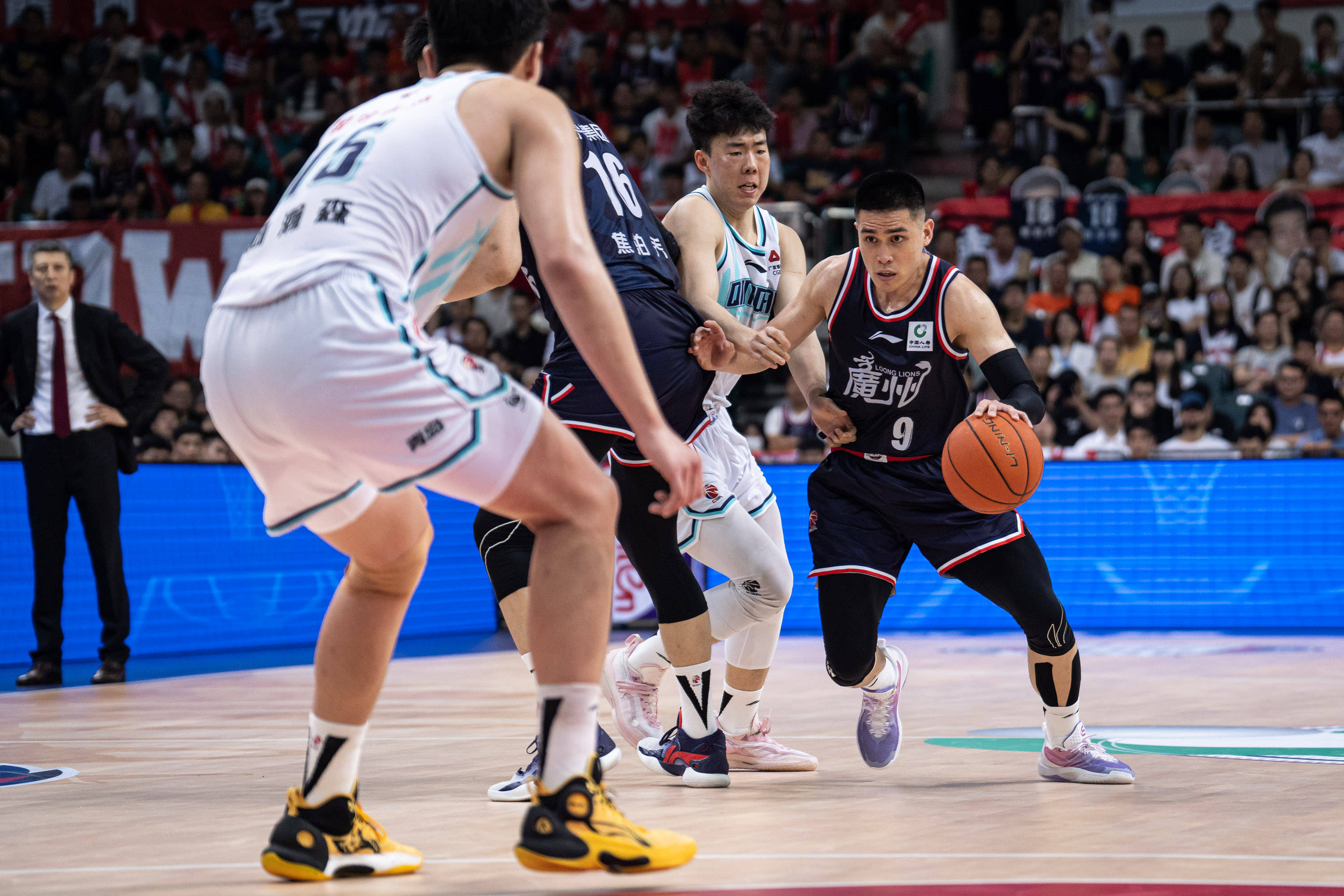 通过集体合 通过集体合