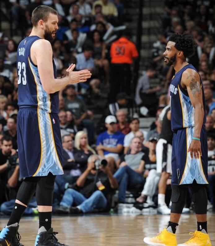 男篮在面对 男篮在面对